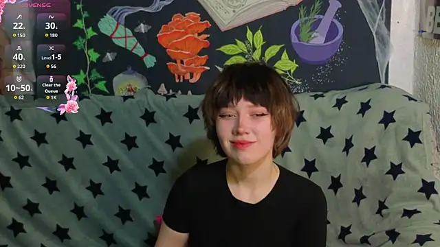 ReincarnatedAngel online show from November 17, 9:59 pm