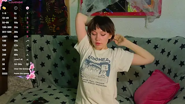 ReincarnatedAngel online show from November 5, 10:15 pm