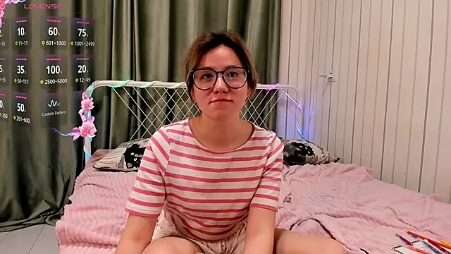 AlisiaEthen online show from November 17, 9:37 pm