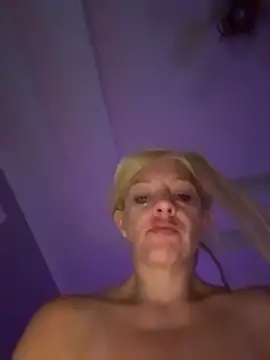 queenkelly1234 online show from July 21, 12:06 pm