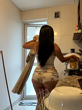 GODDESS zyrene online show from December 3, 6:10 pm