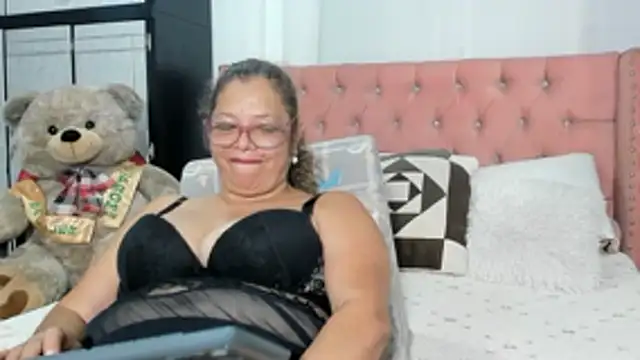 victoriaborunys online show from March 15, 7:32 am