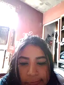 angie hott online show from November 25, 7:15 pm