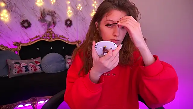 CuteeFoxy online show from January 8, 2:43 pm