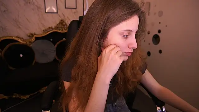 CuteeFoxy online show from June 15, 12:49 pm