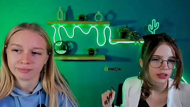 lulu fly  online show from November 14, 9:31 am