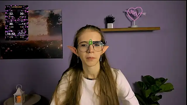 lulu fly  online show from November 11, 7:44 pm