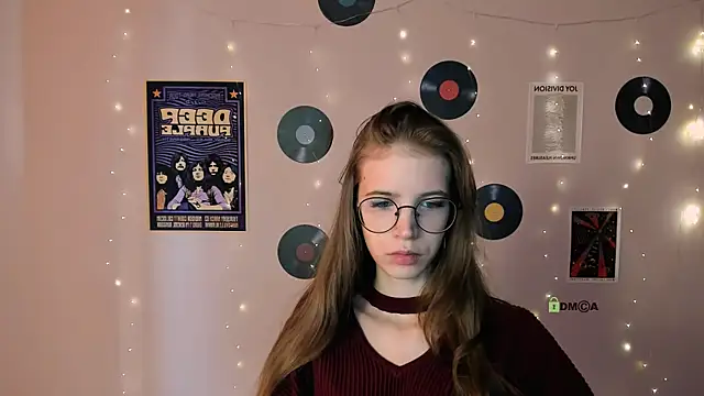 lulu fly  online show from November 15, 9:54 am