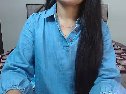 spicy sofiya - online show from November 12, 5:00 pm