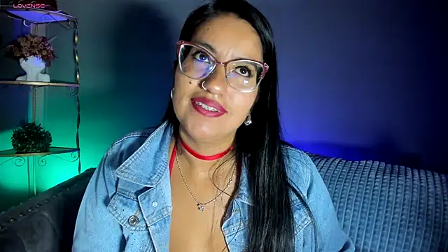 charlhot  online show from October 27, 1:17 pm