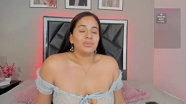 zoe longhair online show from October 24, 6:37 pm