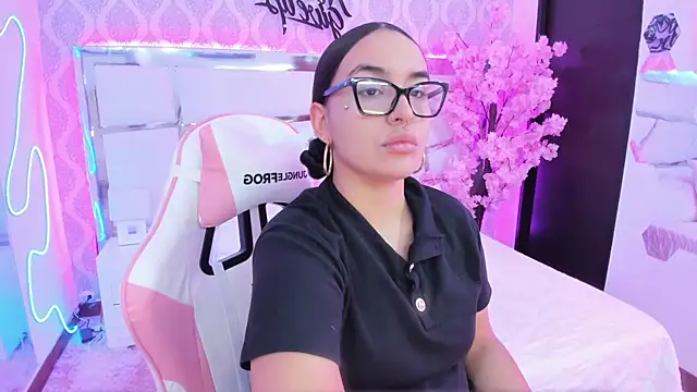 DevoraCarther online show from November 10, 1:50 pm