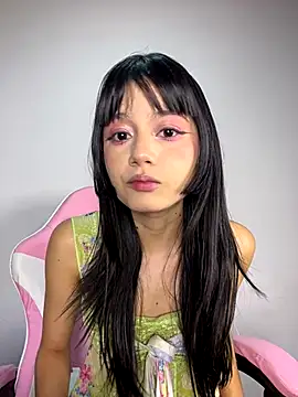 AnaisXoXo online show from December 2, 12:01 am