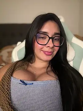 MiaSofia   online show from April 11, 7:45 am