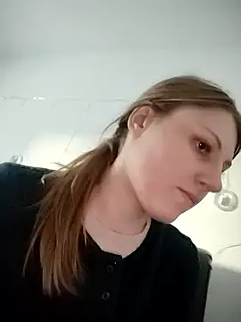 SandyCassie online show from December 19, 1:58 pm