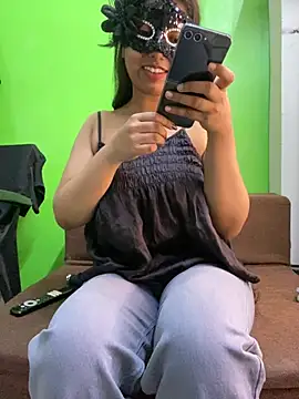 darkdoll007 online show from March 27, 8:48 am