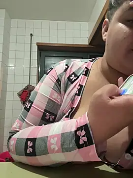 menina coimbrinha online show from November 3, 10:58 pm