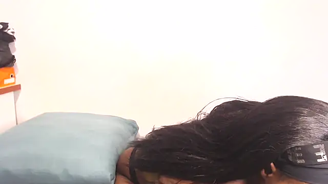 TallEbonyBabe online show from November 5, 6:40 am