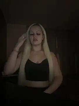 CherryXOX- online show from October 29, 8:44 pm