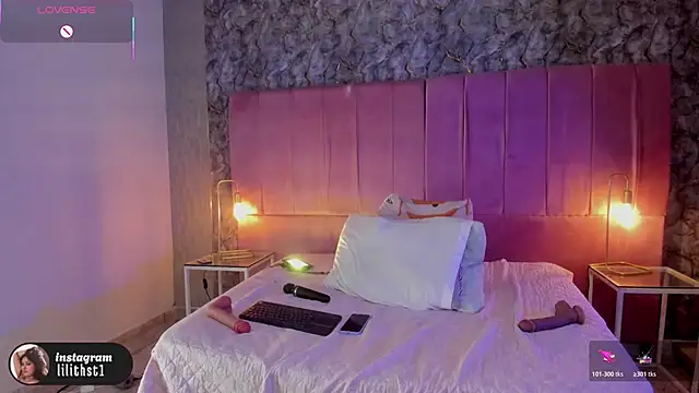 lilithst  online show from February 3, 2:53 am