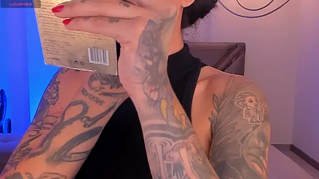 ChristineFord  online show from June 11, 12:02 pm