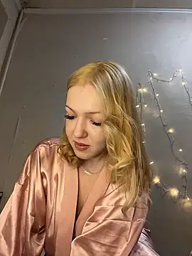 AlexandraXKitty online show from January 18, 10:39 pm