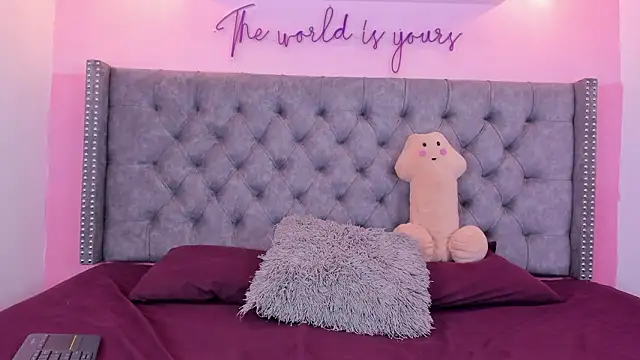 Sophiia 77 online show from February 12, 11:28 pm