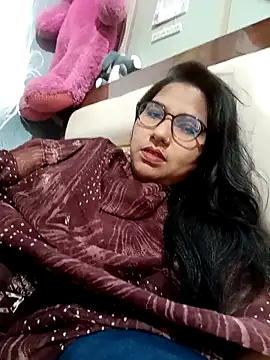 Vanshika1432 online show from October 22, 6:07 am