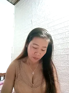 tabby-cat11 online show from November 4, 1:38 pm