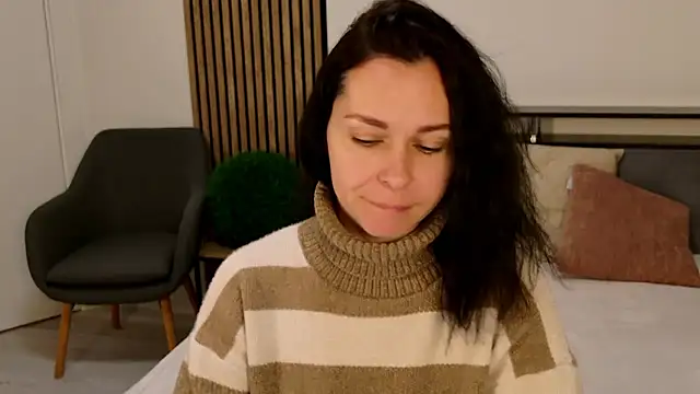 DitaNoir online show from January 16, 8:10 am