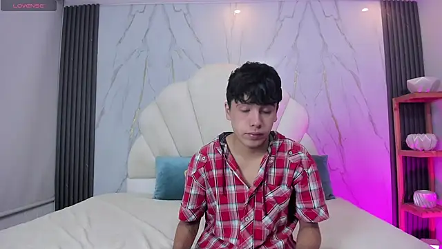 hoot booys  online show from March 20, 8:58 pm