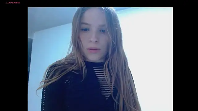 bambiluly online show from April 20, 12:02 am