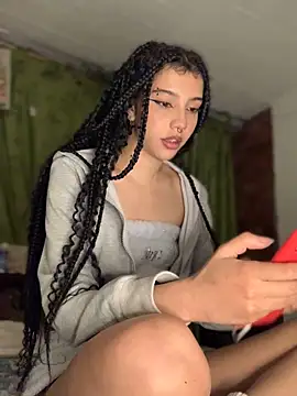 MiaaCute- online show from November 13, 1:04 am