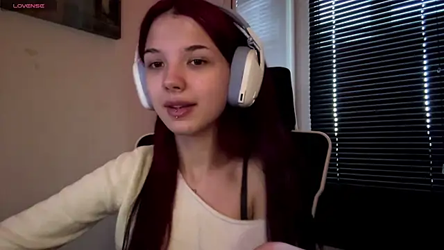 HanaMantanaDell online show from April 18, 3:14 pm