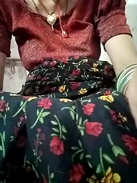 OliveGreen22 online show from October 30, 9:11 am