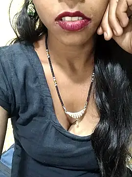 Itz Aisha   online show from April 11, 10:08 am