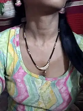 Itz Aisha   online show from April 1, 10:38 am