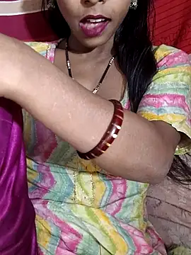 Itz Aisha   online show from April 18, 5:32 am