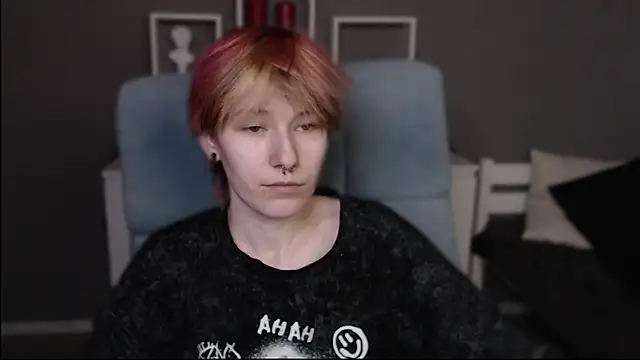 guitarandangell online show from April 17, 7:32 am