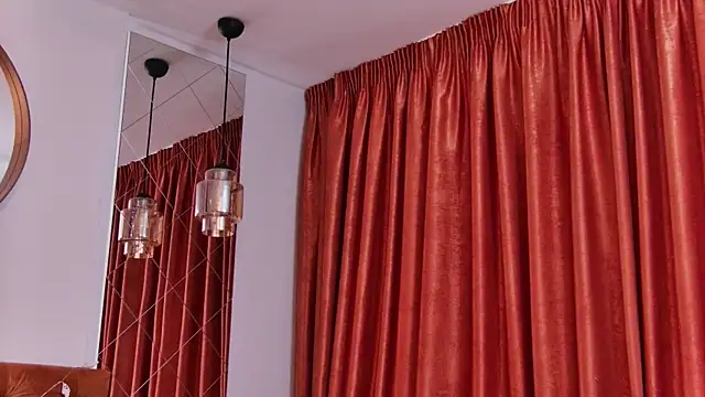 LolaVixxxen online show from October 31, 7:40 pm