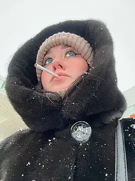 KiraSunshine online show from December 2, 4:14 am