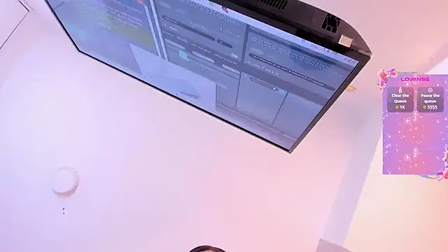 AuroraPinkk online show from February 10, 9:51 pm