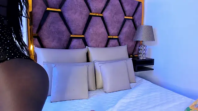 BritneyWalkers online show from October 22, 12:32 pm