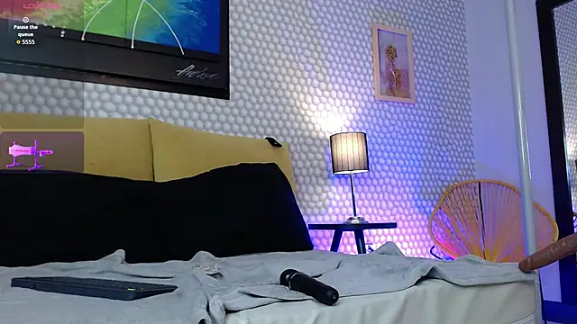 SashaaVixen online show from November 20, 11:55 am