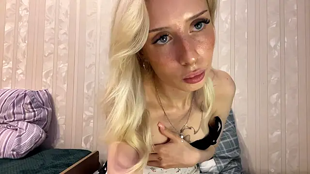 Twist drip blonde online show from October 21, 4:00 pm