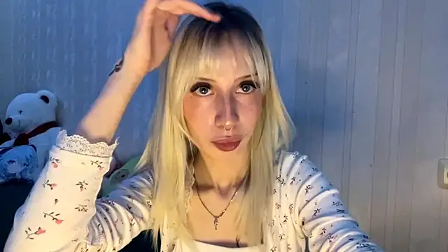 Twist drip blonde online show from November 27, 2:20 pm