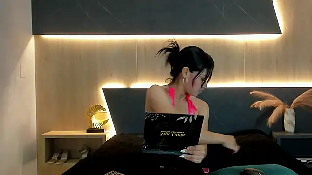 LorenaVarga online show from March 23, 7:31 pm