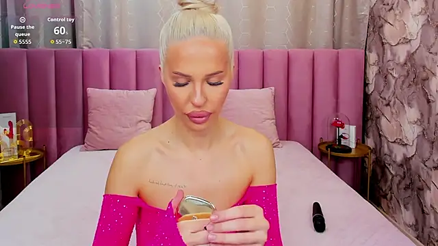 KailaCrystall online show from October 20, 2:47 am