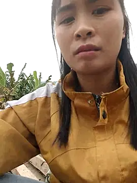 Squirrel-Pear online show from December 4, 3:09 am