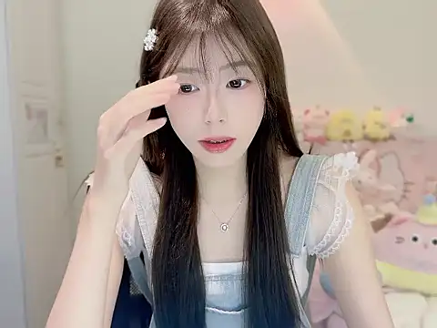 Onecutelittle online show from October 28, 6:08 am